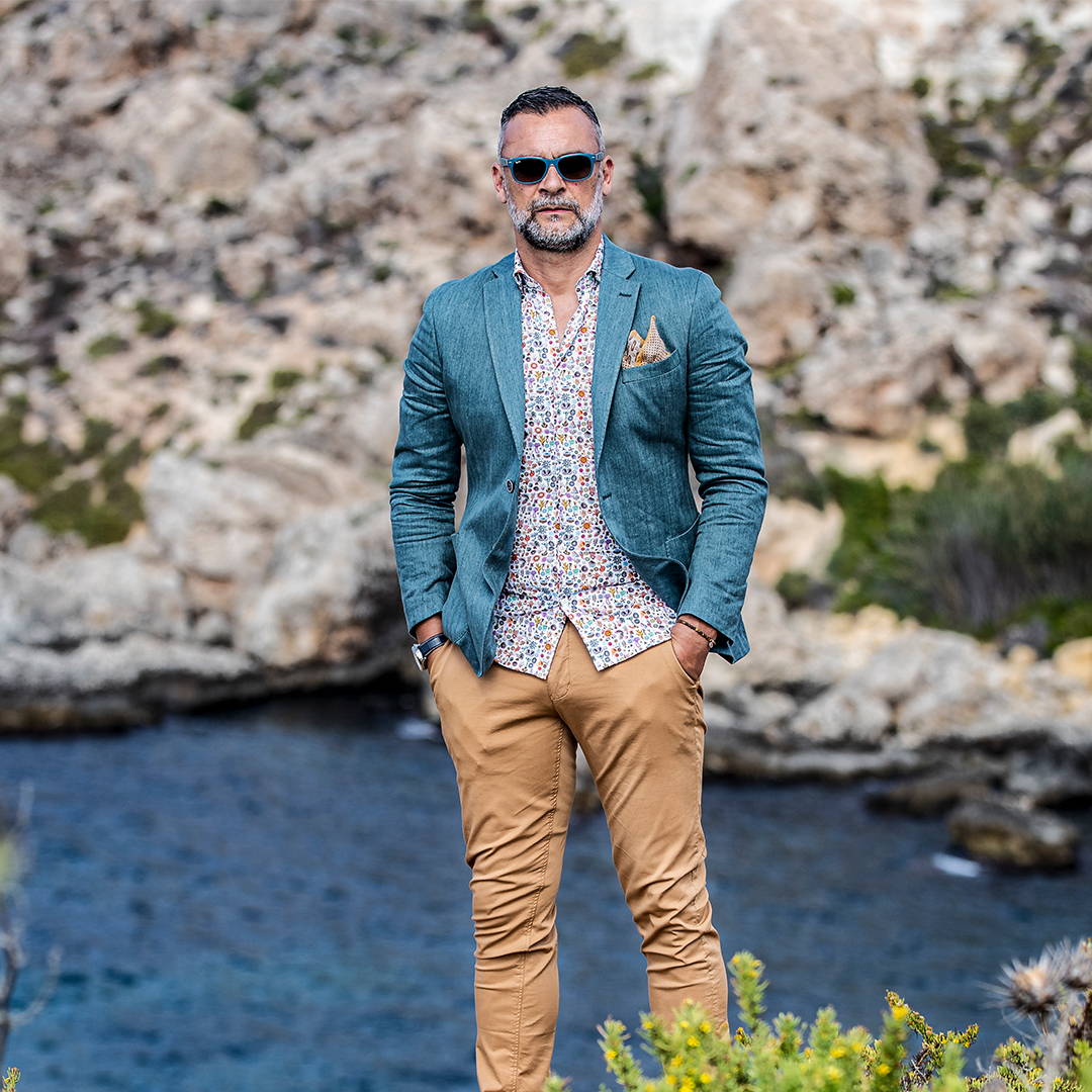 Dressing for a Homely Easter Lunch