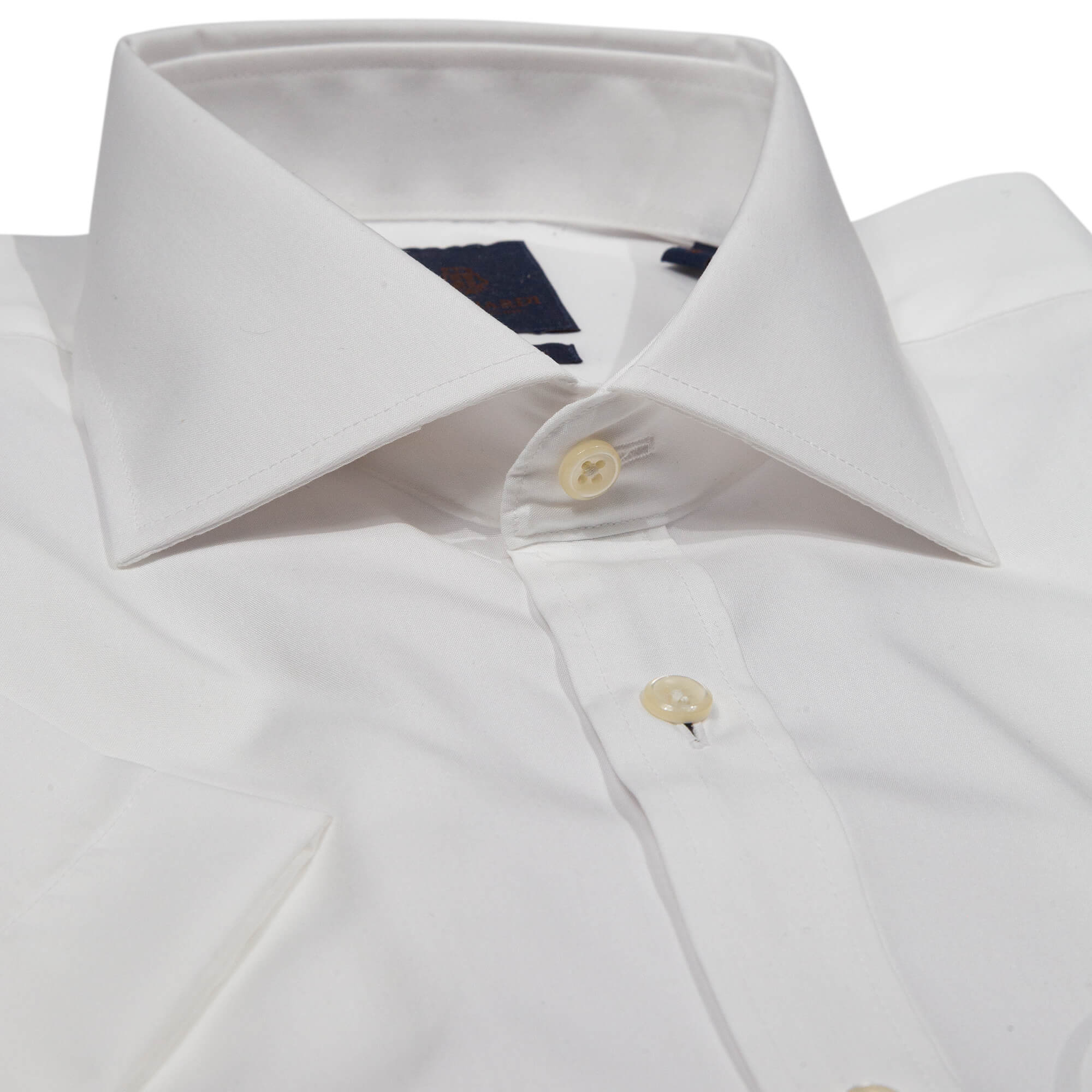 White Slim Fit Cutaway Collar Short Sleeve Shirt